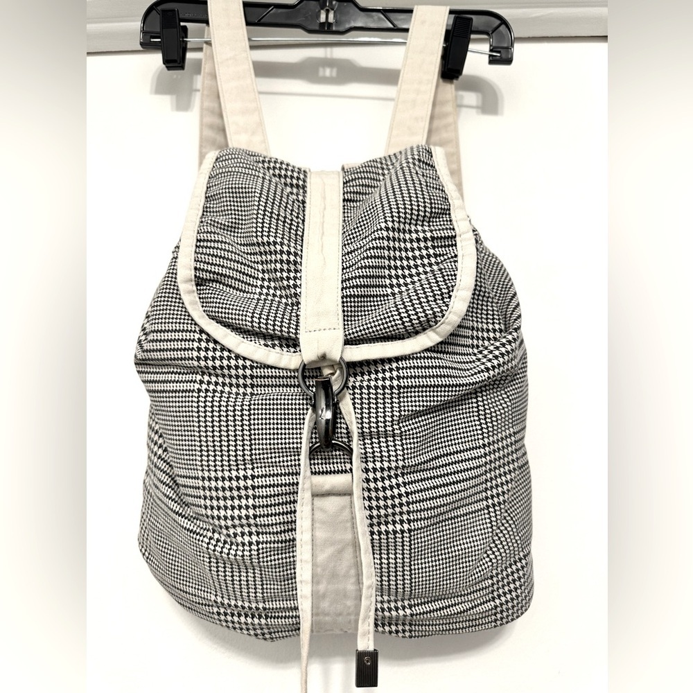 Lulu Dharma Cotton Polyester Blends Adjustable Straps Medium Back Pack